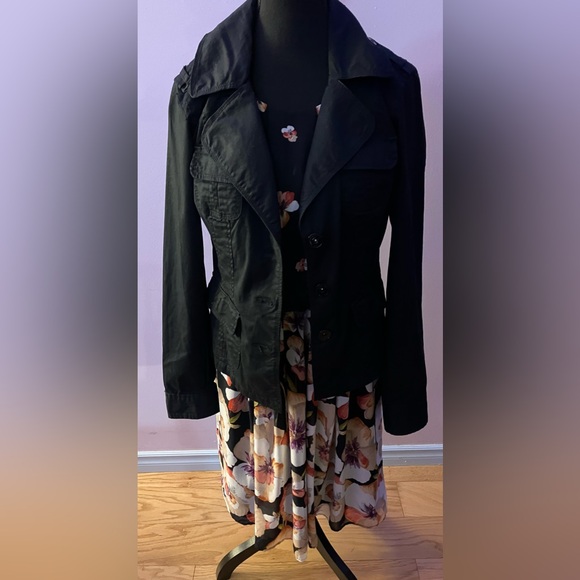 Black fitted button up blazer size L - Picture 13 of 14